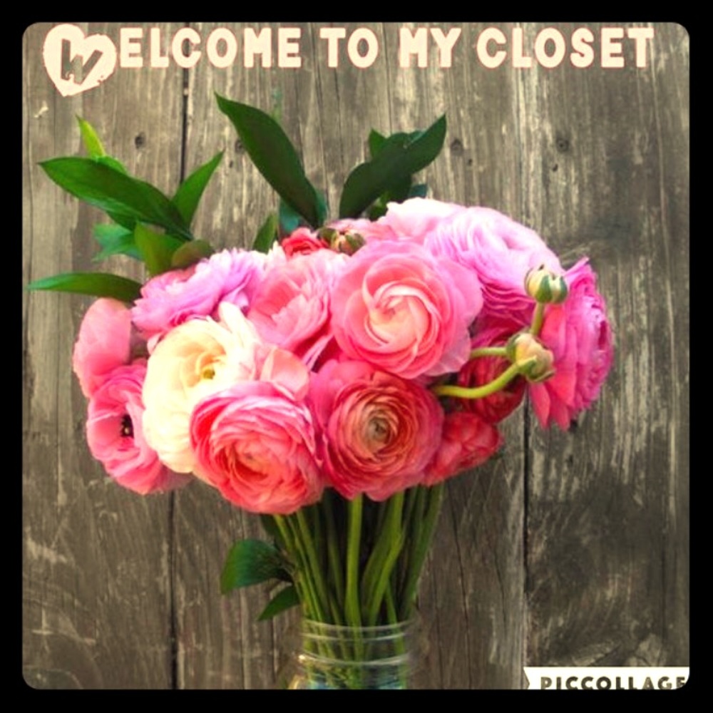 WELCOME TO MY CLOSET! MAKE AN OFFER!!